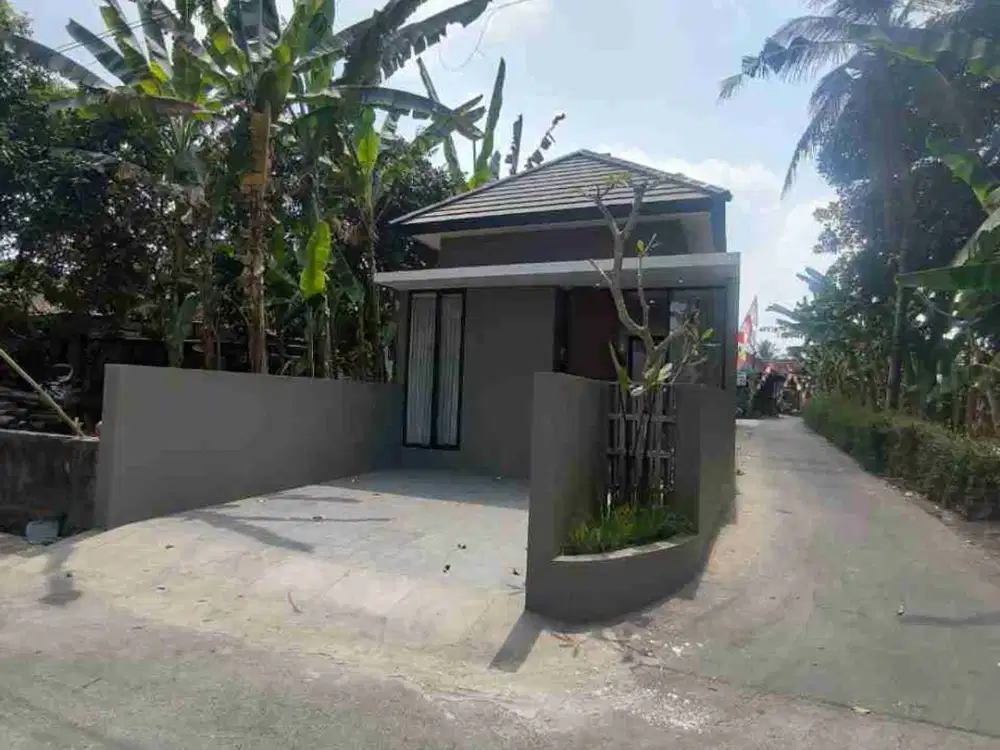 DIJUAL RUMAH FULL FURNISHED LOKASI DI SEYEGAN SLEMAN