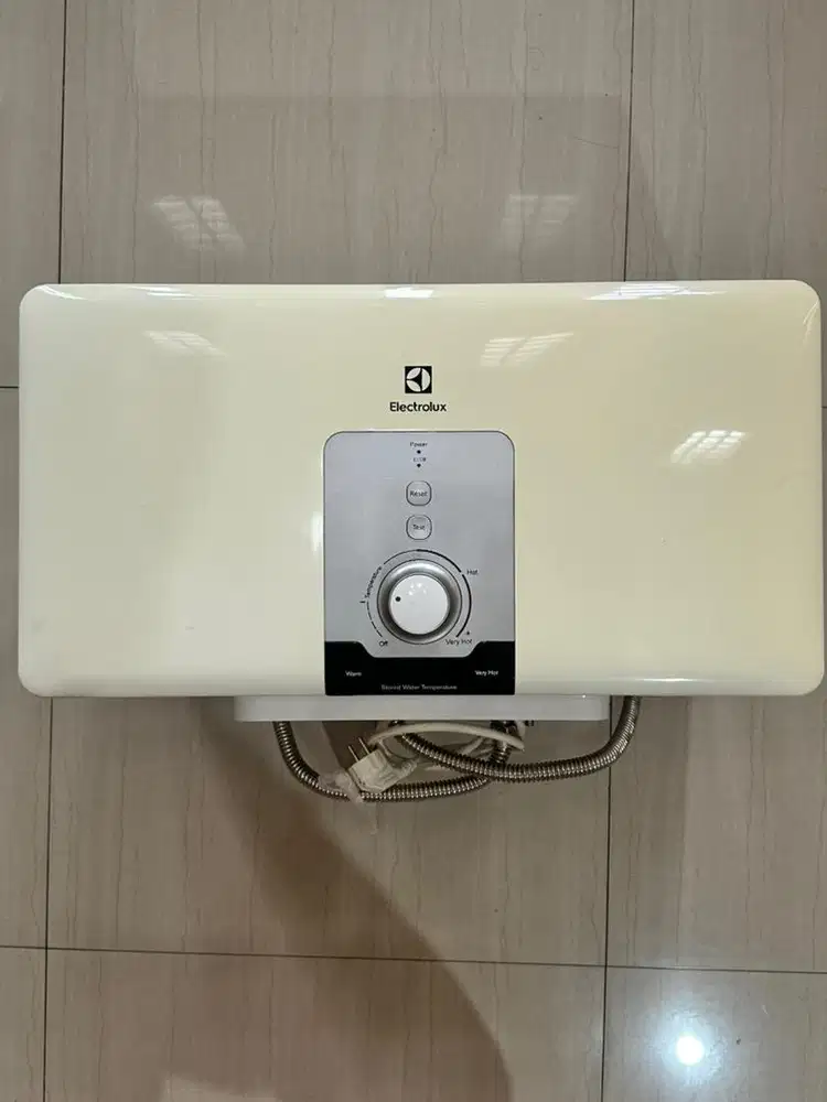 JUAL CEPAT ELECTROLUX WATER HEATER 30 LITER