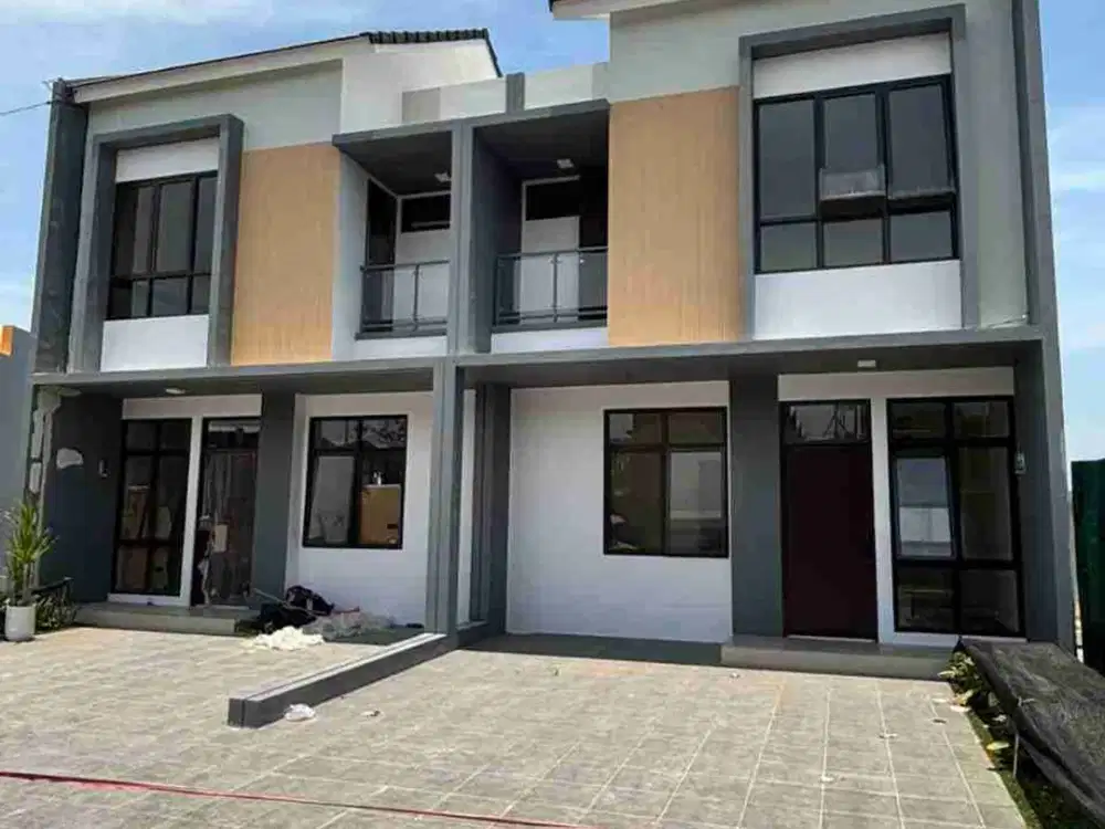 Rumah 2 Lantai Royal SentraLand BTP tamalanrea Makassar