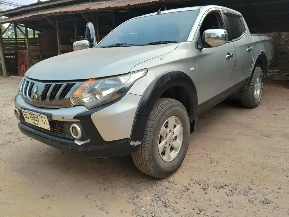 Strada Triton GLS