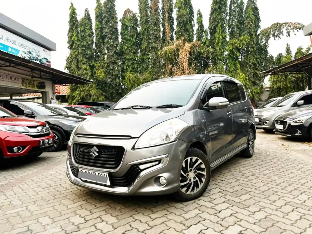 DP 7 JT SUZUKI ERTIGA DREZA AT 2016 WARNA STEEL GREY