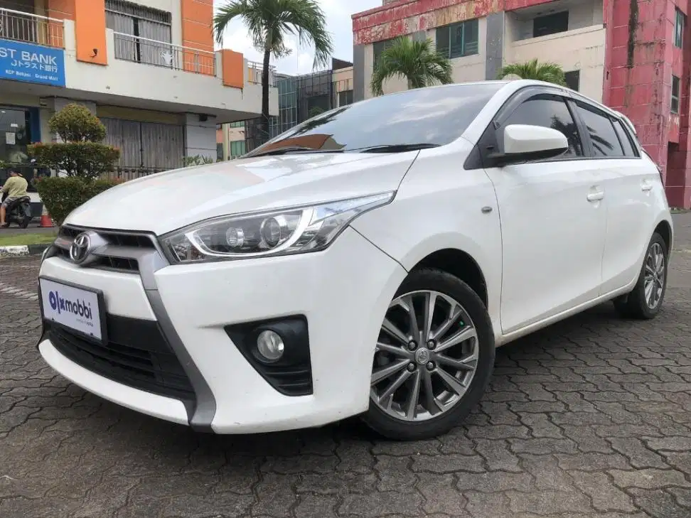 KM Rendah - Toyota Yaris 1.5 G Bensin-AT 2017