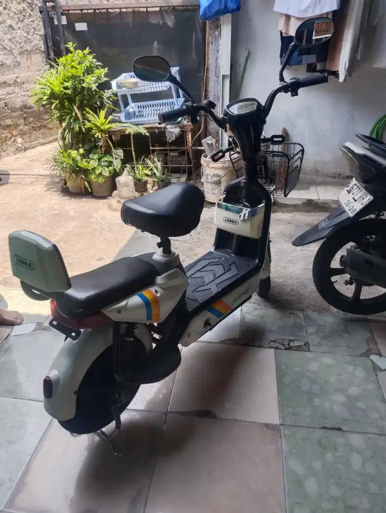 Sepeda listrik second