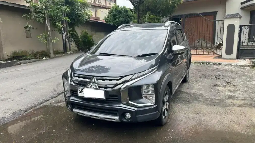 Mitsubishi Xpander Cross 2019 Automatic Abu-abu