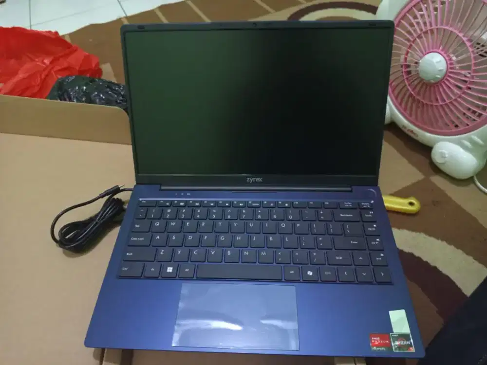 Laptop Second Zyrex D-Tech Notebook AMD RYZEN 5 3500U