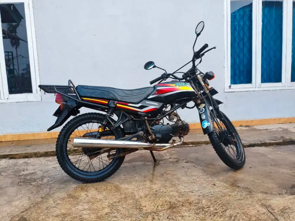 Honda win 100 full restorasi dan upgrade mesin