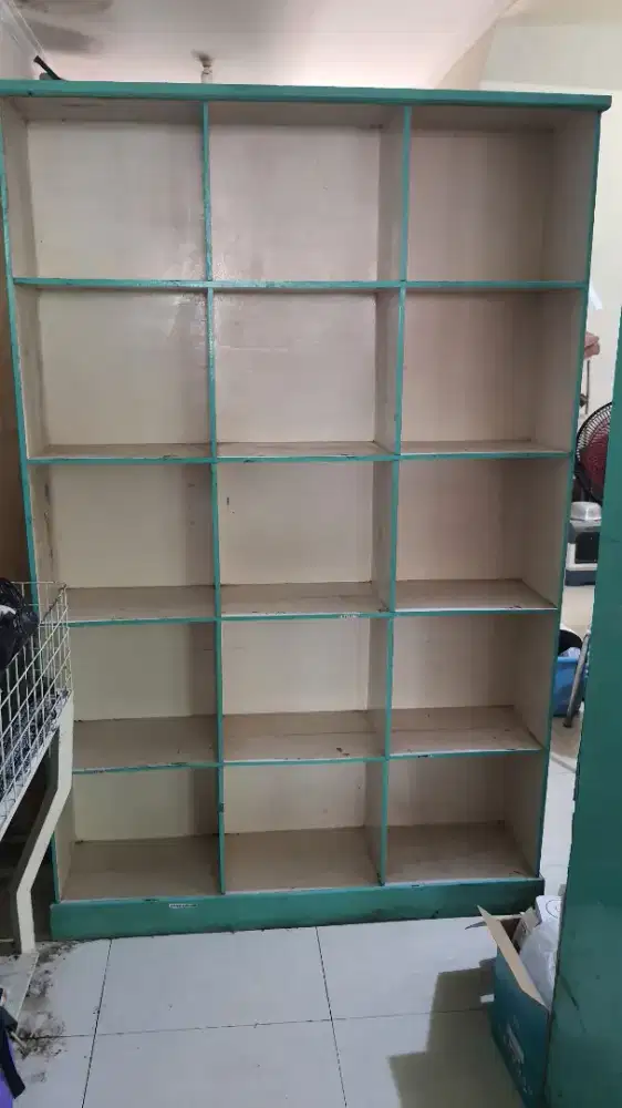 Rak buku, partisi rumah, rak laundri 15 lubang
