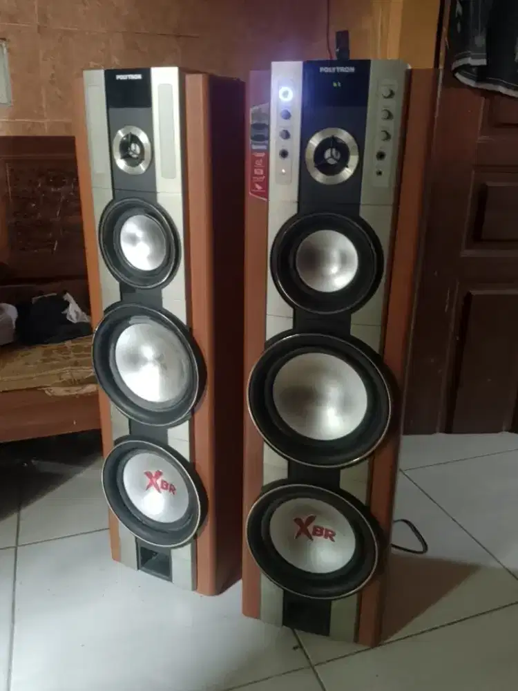 Jual salon merk Polytron pas 79