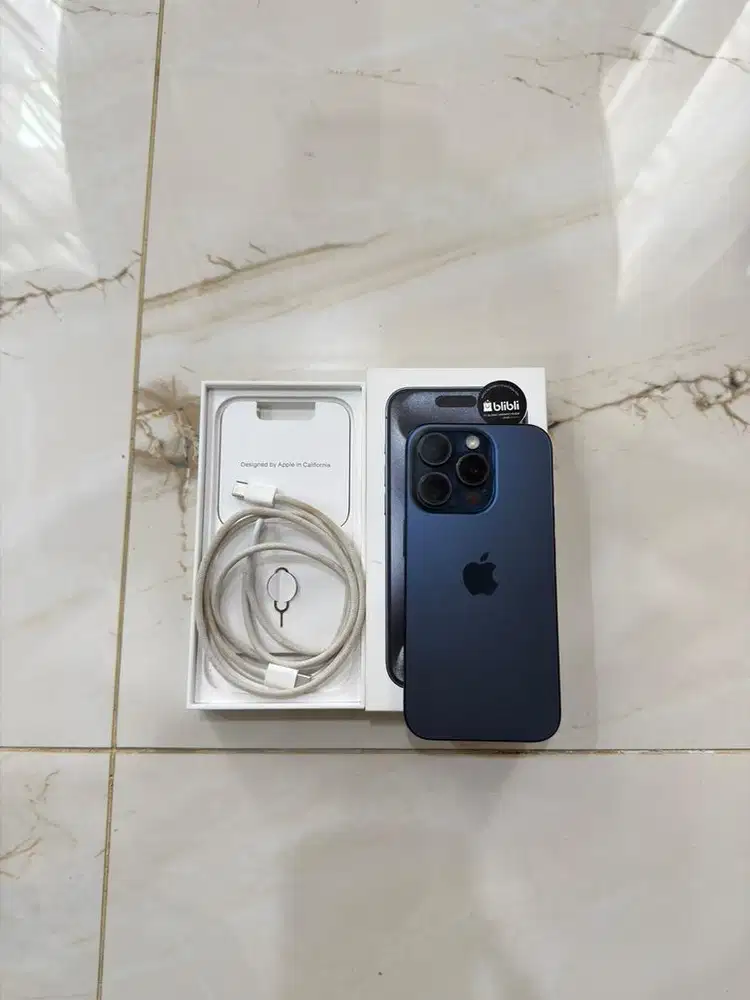 Dijual Iphone 15 Pro 256 Gb