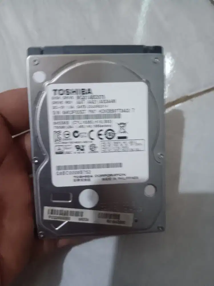 Hardisk Laptop 750gb win 10