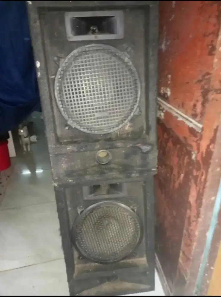Sepasang speker fullreng merek speker
Lexus dan acr fullreng Normal