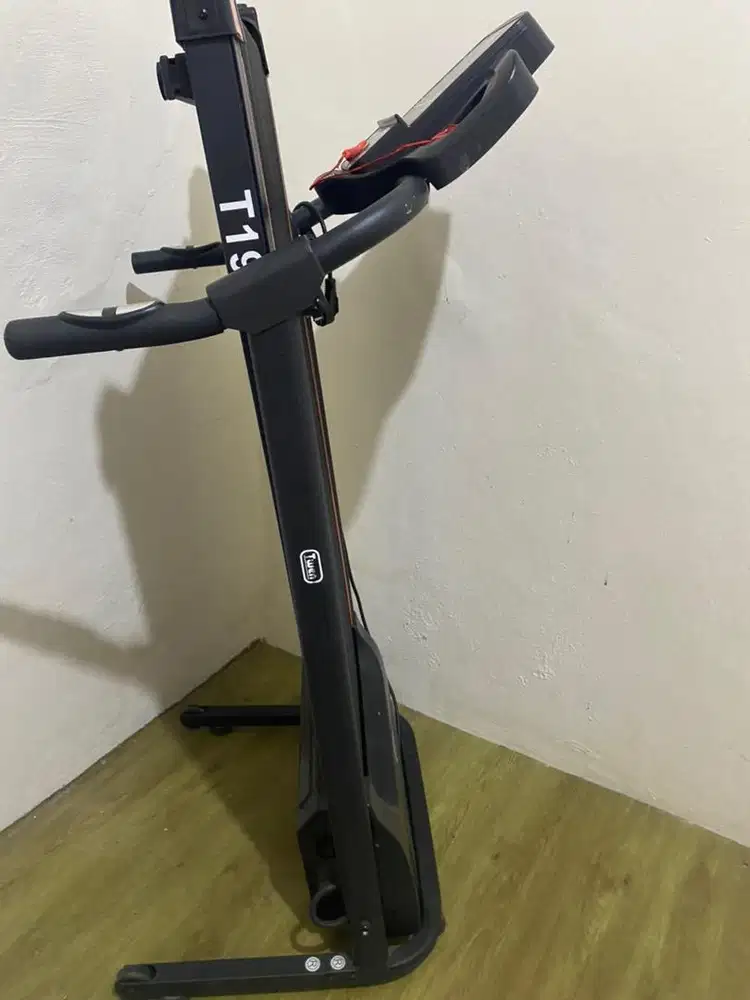 Treadmill twen lipat