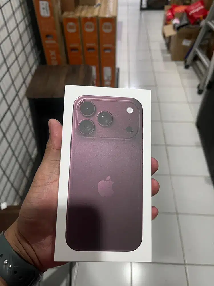iphone 18 pro 256 burgundy