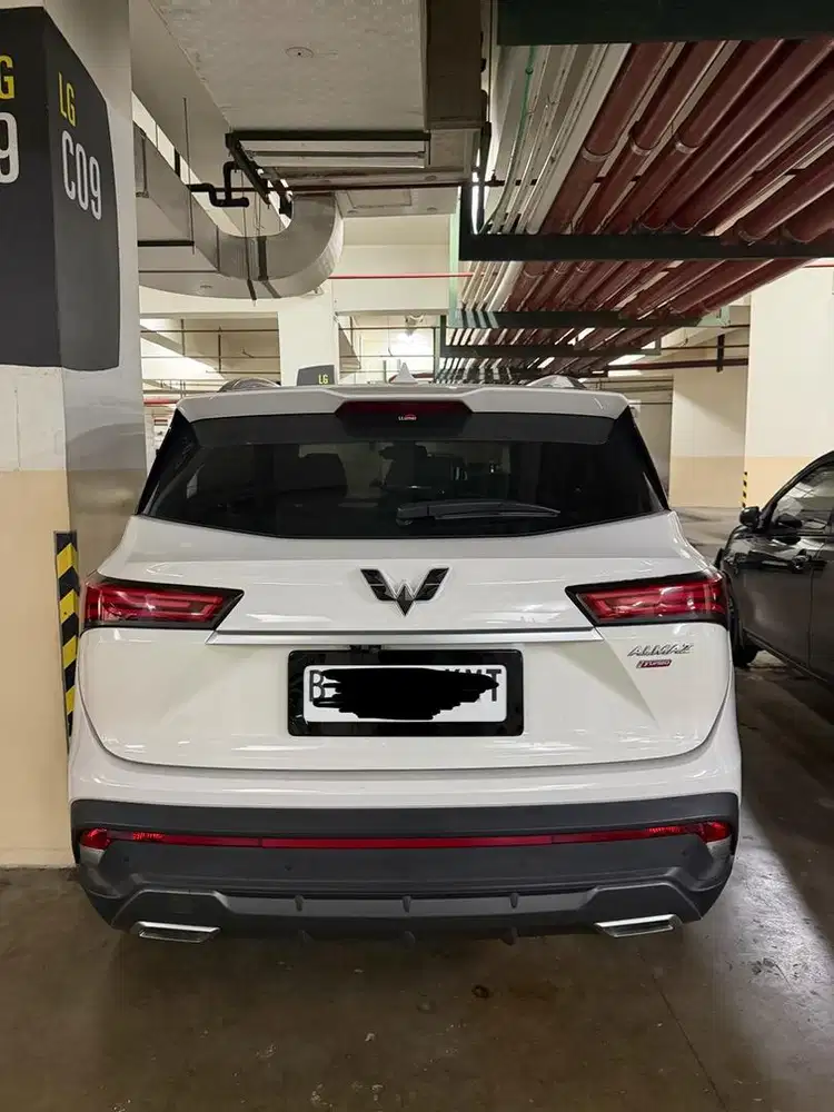 WULING ALMAZ 1.5 EXCLUSIVE 5 SEATER