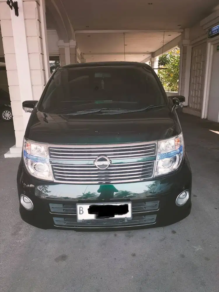 Nissan Elgrand Tahun 2008, 4x2 Auotomatic