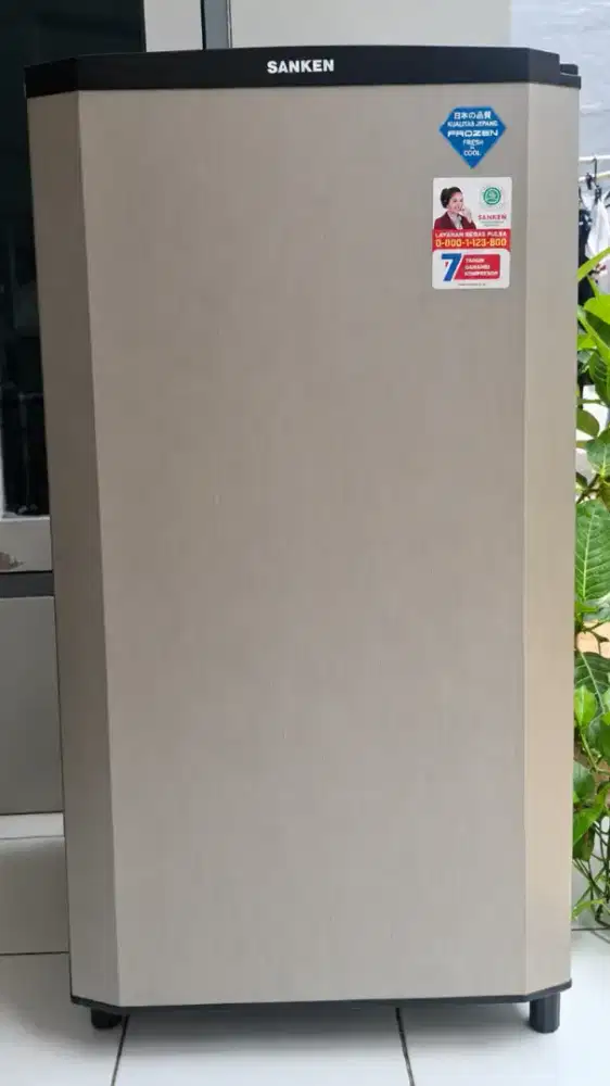 Kulkas Sharp 1 Pintu Kondisi Normal