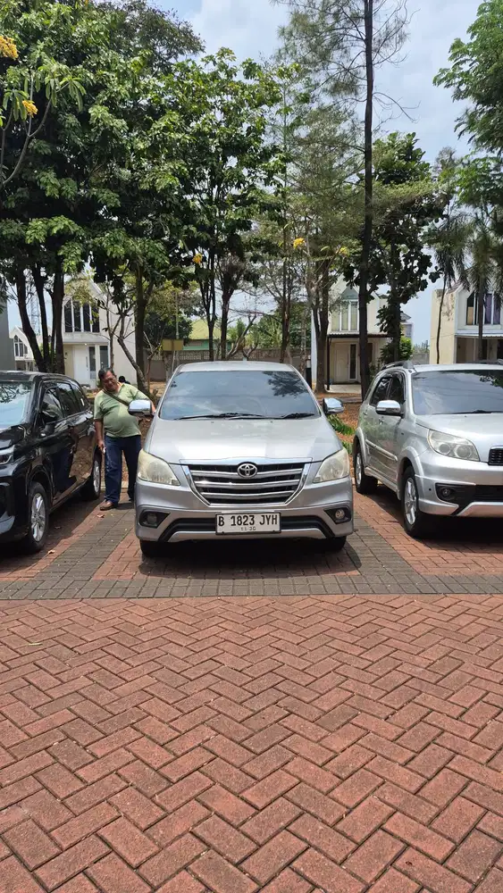 Dijual Innova Diesel AT 2015