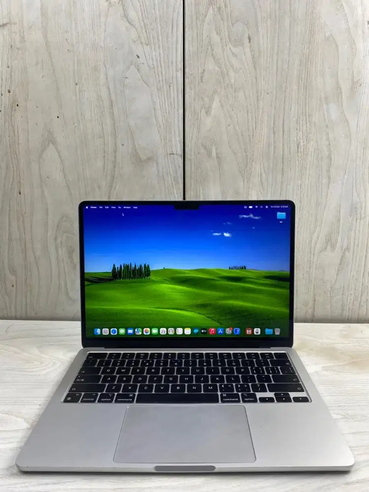 Macbook Air M2 2022 13inc RAM 8gb SSD 256gb