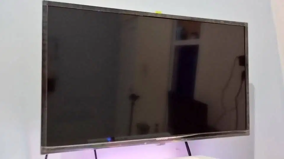 DIJUAL TV COOCAA 32 INCH