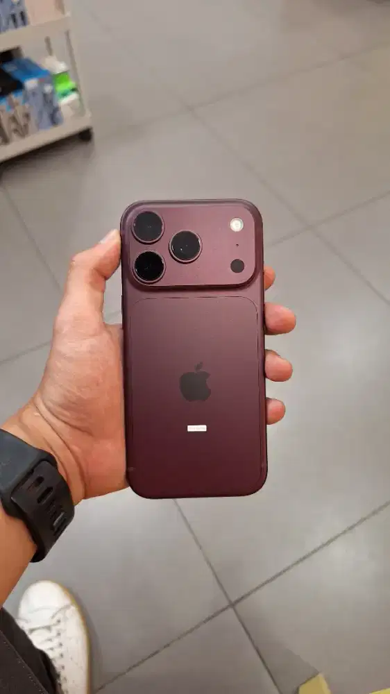 Iphone 18Pro Burgundy 256GB