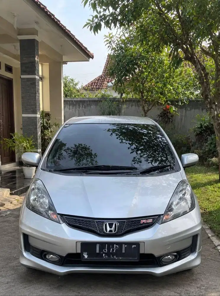 Dijual Honda Jazz 2013 RS AT