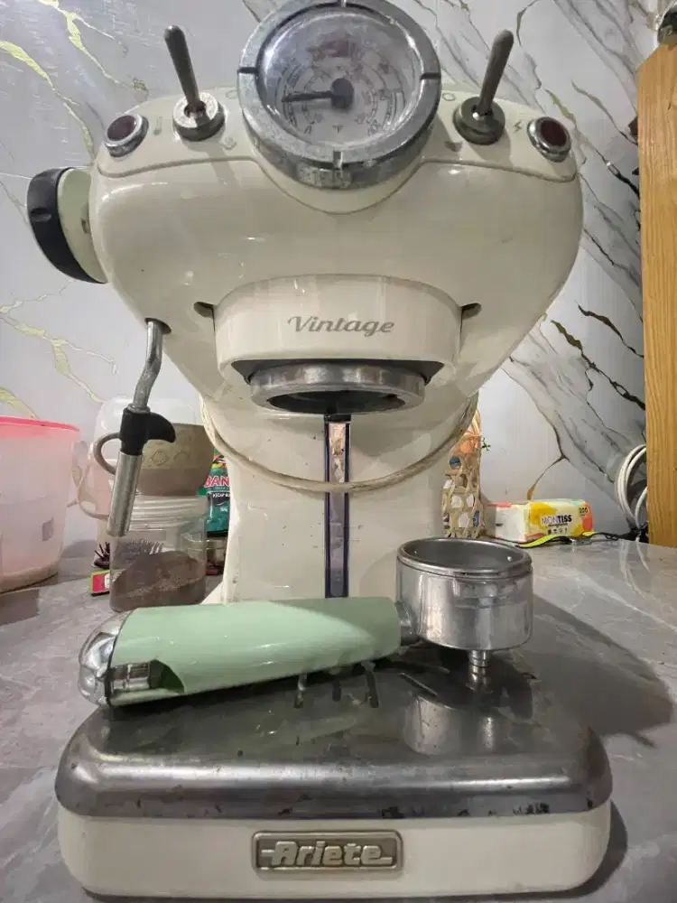 ariete mesin espresso kondisi casing 85% fungsi 100%