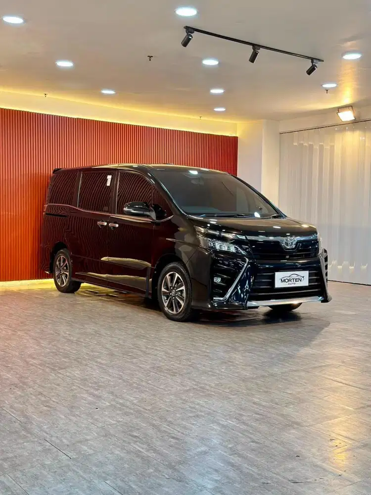Toyota Voxy 2.0 2020 KM 69RB