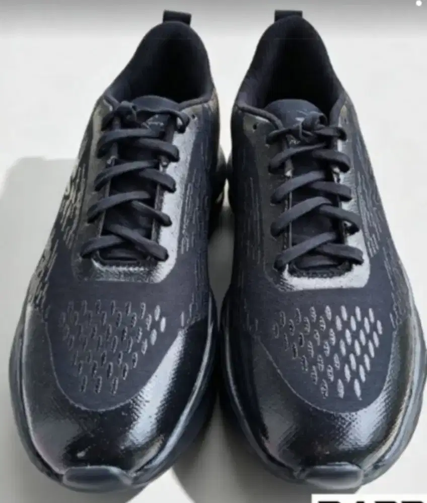 Sepatu lari (jogging)
