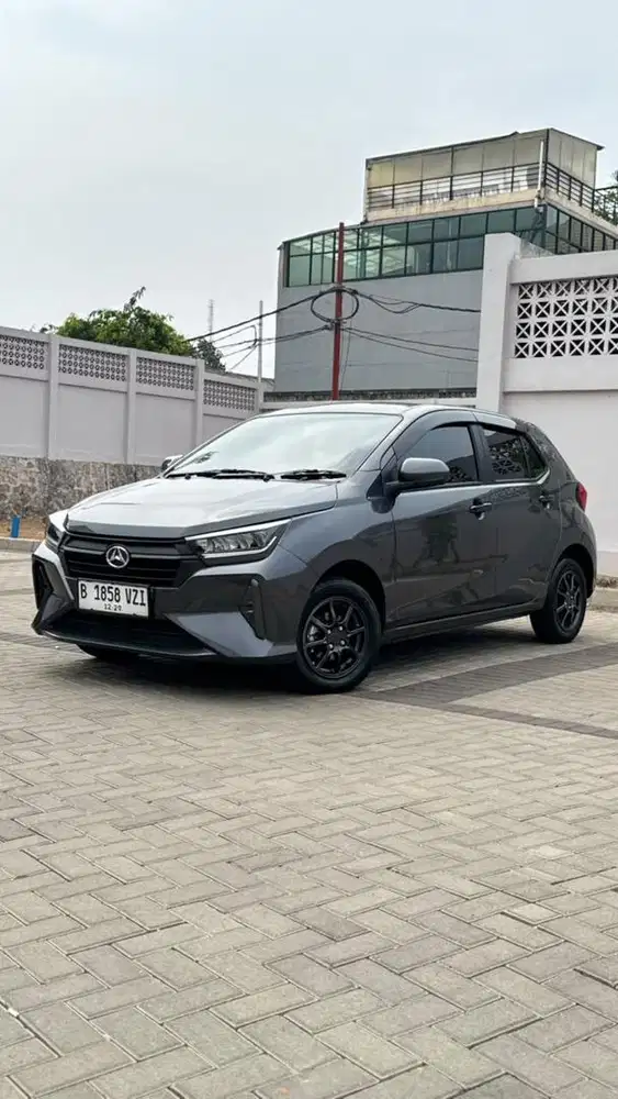 DAIHATSU AYLA R AT MATIC 2024 GREY GENAP  LOW KM PAJAK PANJANGGGGG