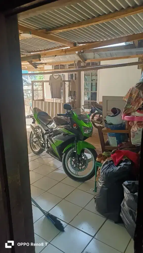 Dia jual Kawasaki ninja rr ne2014