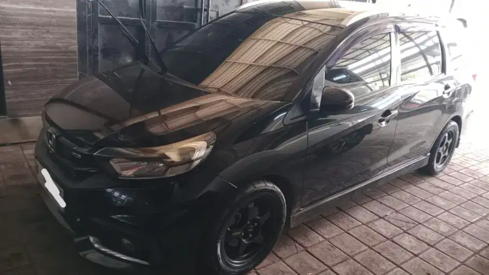 Mobilio RS Manual Hitam 2017