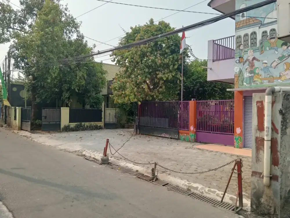Dijual Rumah beserta Tanah lokasi strategis di Margonda Depok