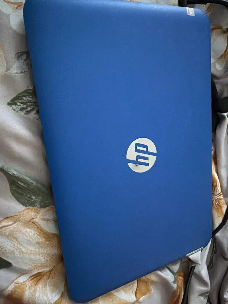 Notebook hp biru