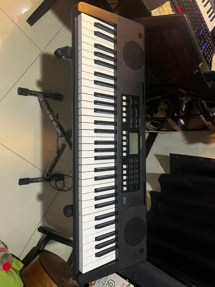DIJUAL KEYBOARD MEDELI MK 61 SECOND