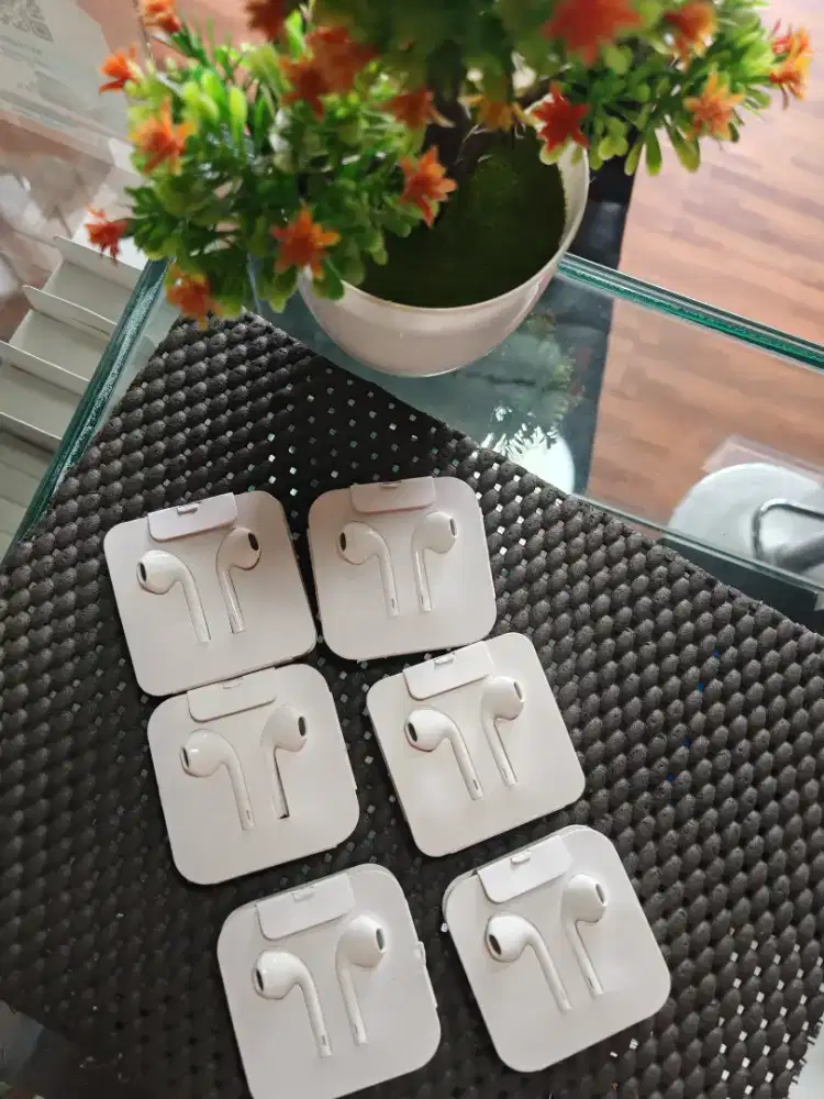 Headset iPhone Kabel Original Baru – Earphone Lightning iPhone