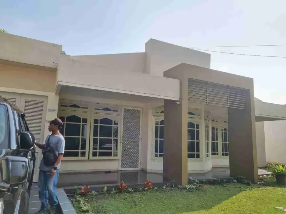 Rumah bagus, full perabot di Kupang Indah xii, Surabaya