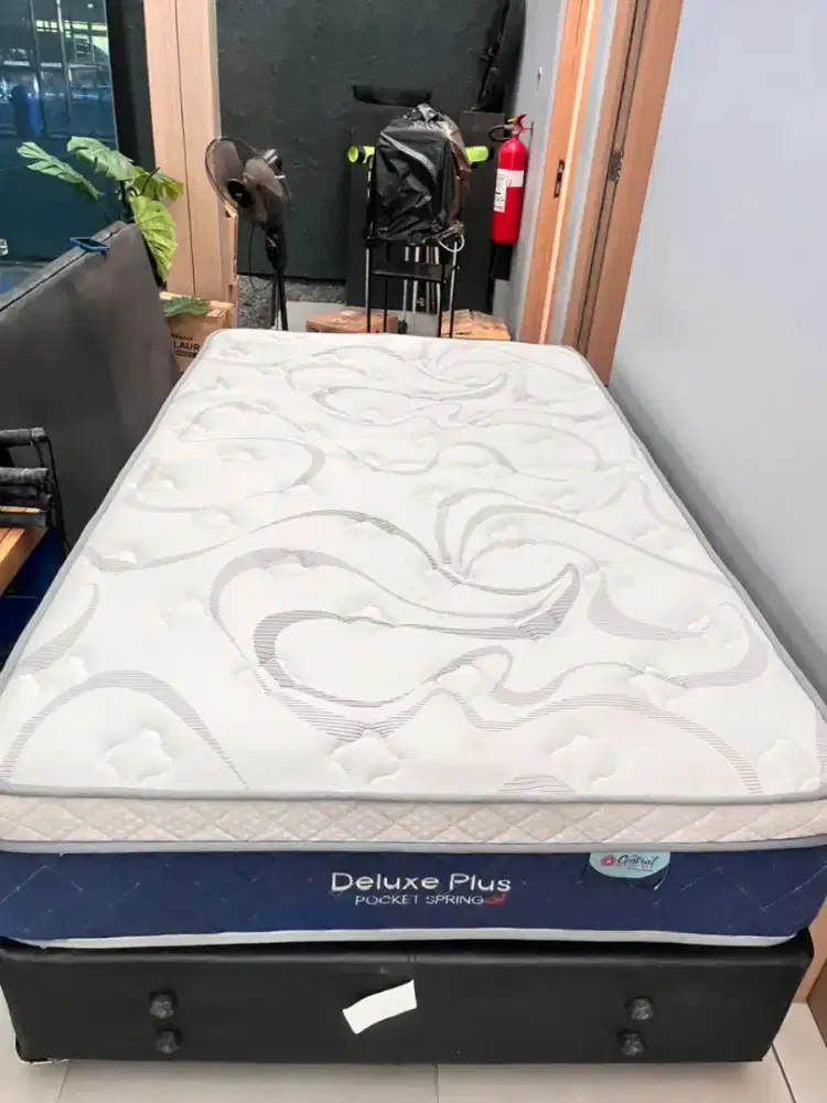 Kasur bekas Delux Plus Pocket Spring
