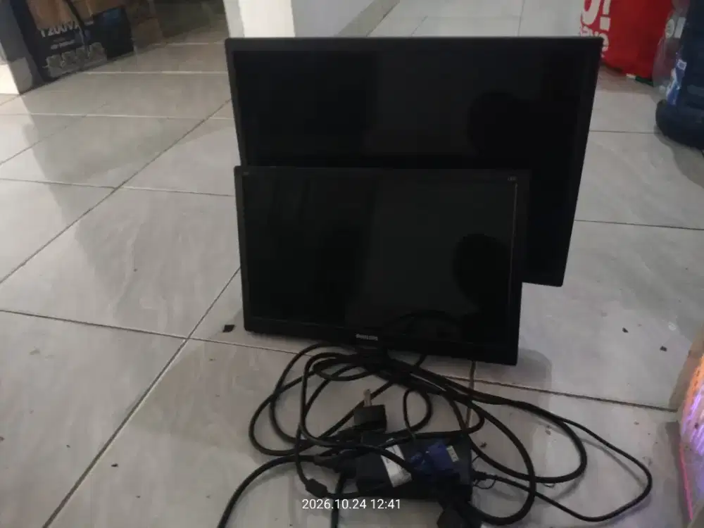 Monitor Philips 14 dan 3PowerUp 19