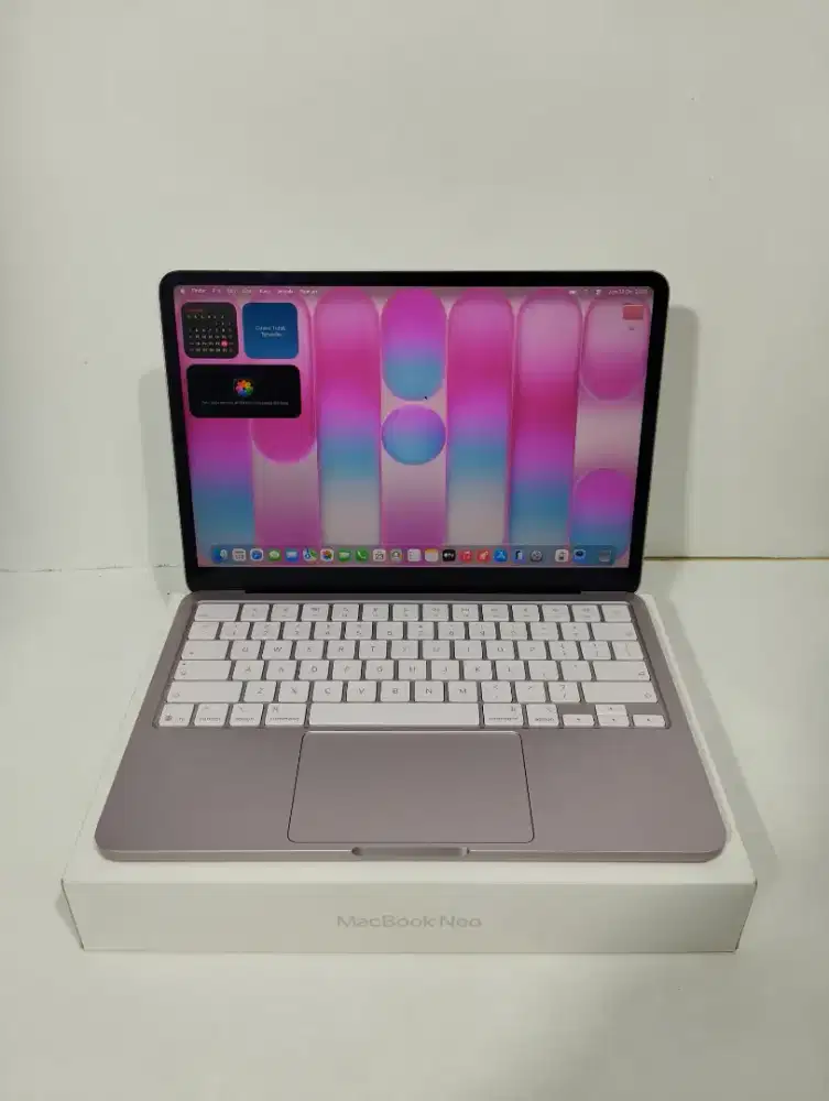 LAPTOP MACBOOK NEO