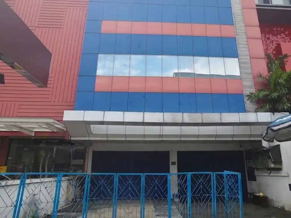 Gedung 4 Lantai, Jl. Melawai Raya, Kramat Pela, Kebayoran Baru, Jakarta Selatan