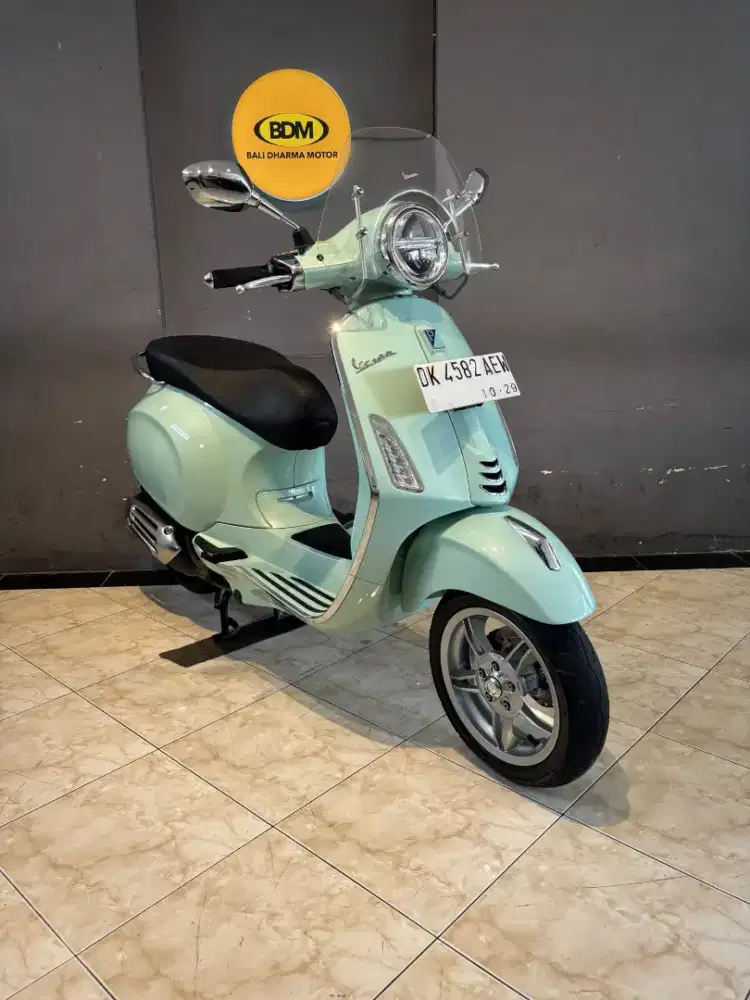 DP 1,5 JT / BUNGA MENURUN 2% / PIAGGIO VESAPA PRIMAVERA TAHUN 2024