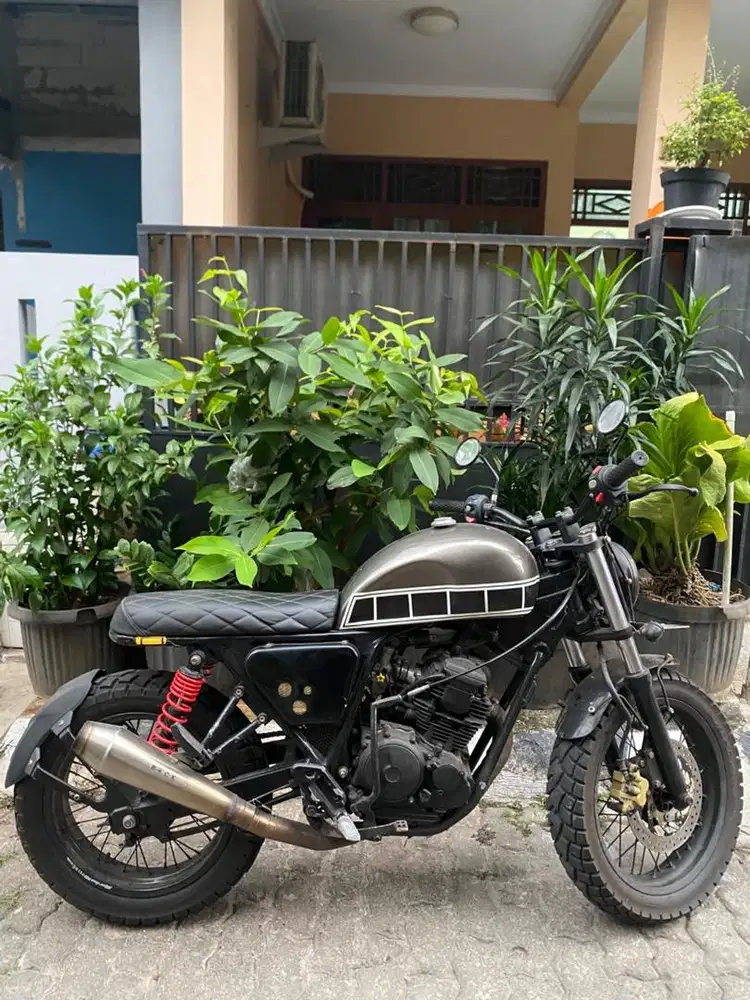 Yamaha Scorpio Scrambler Custom