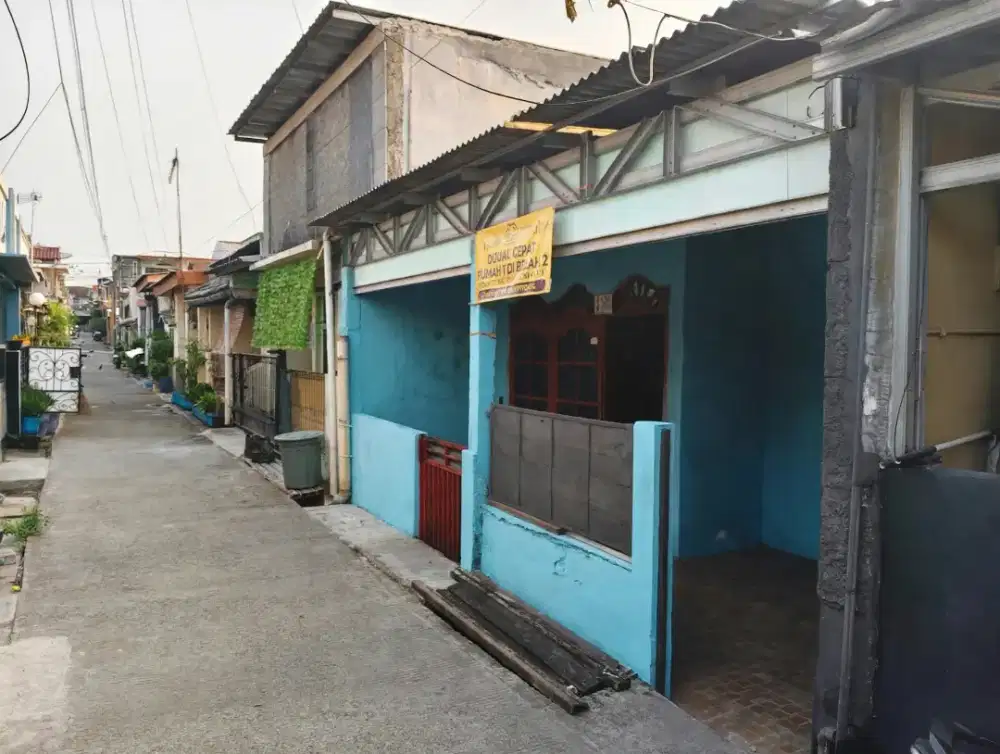 Di JUAL CEPAT KONTRAKAN 2 PINTU