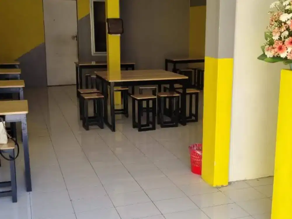 Dijual Rumah Usaha di Ngagel Cocok untuk kost2an, depot, kantor,dll.