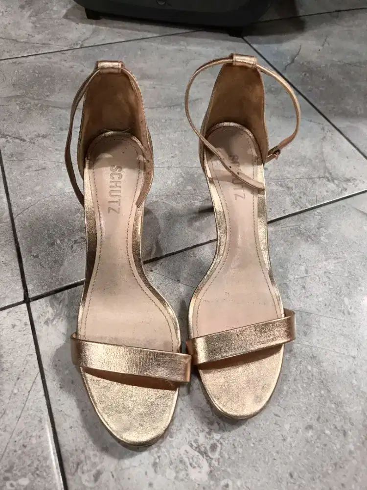 Sepatu High Heels Schutz Size EU 38