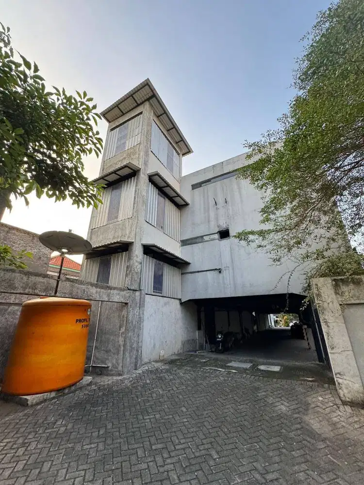 Dijual Bangunan Ex Resto Siap Pakai HR. Muhammad Surabaya Barat