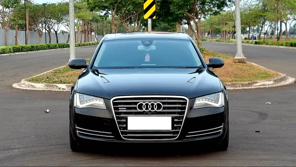 KM 67 RB AUDI A8 3.0 AT 2012 BENSIN