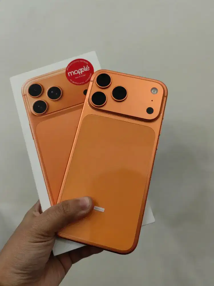 Iphone 17 promax 256gb Resmi ibox 1 minggu pakai seperti baru