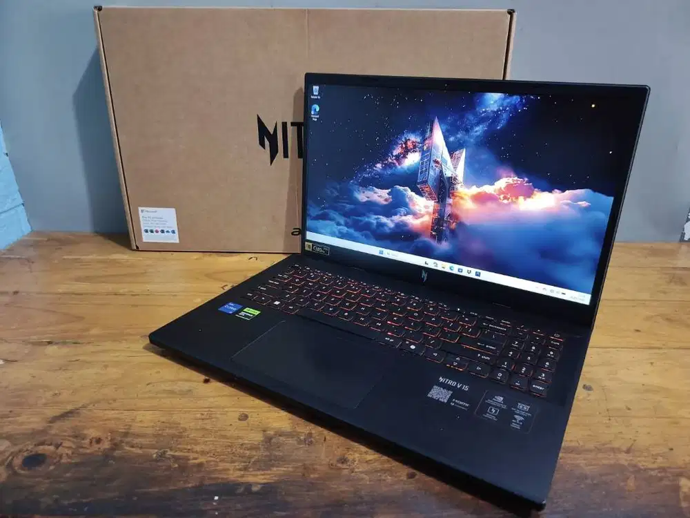ACER NITRO V15 RTX 5050 8GB — GARANSI JUNI 2028!