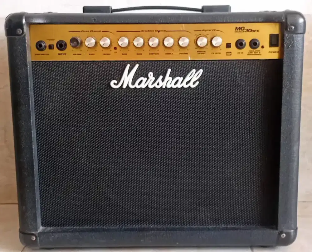 Marshall MG30dfx